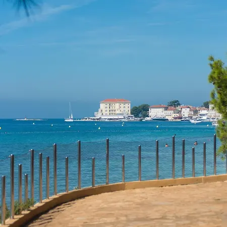 Magnolia Poreč